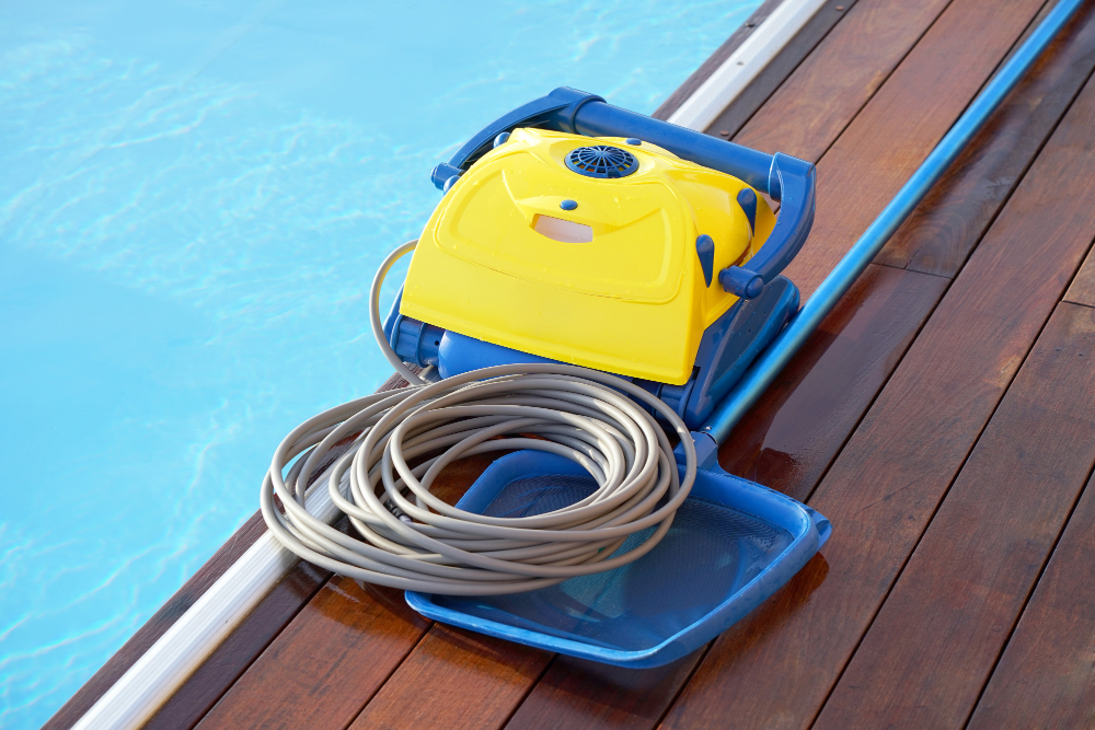 The Ultimate Guide to Automatic Pool Cleaners