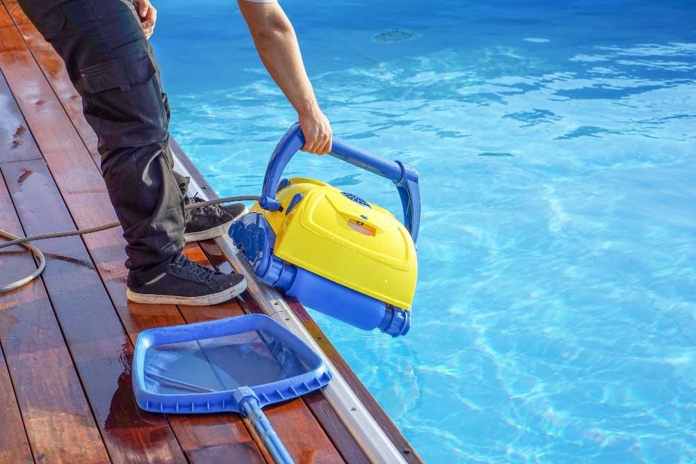 Mastering the Art of Pool Cleaning & Maintenance: Do’s and Don’ts