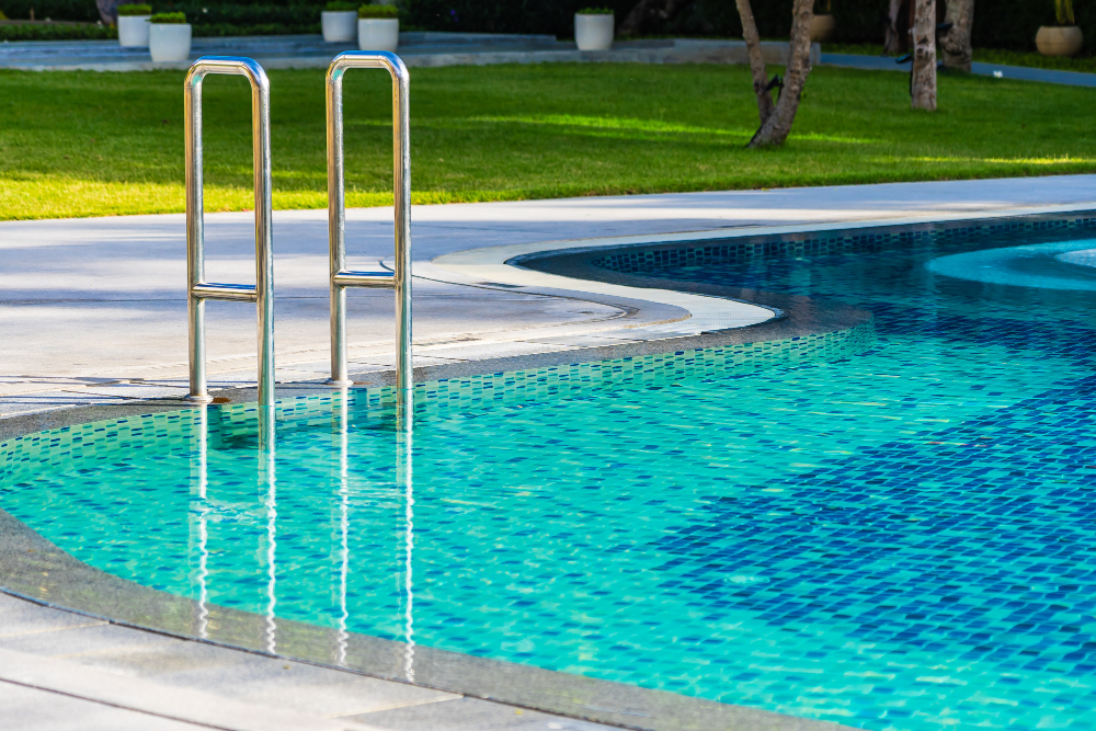 Things to Consider When Reconditioning Your Pool
